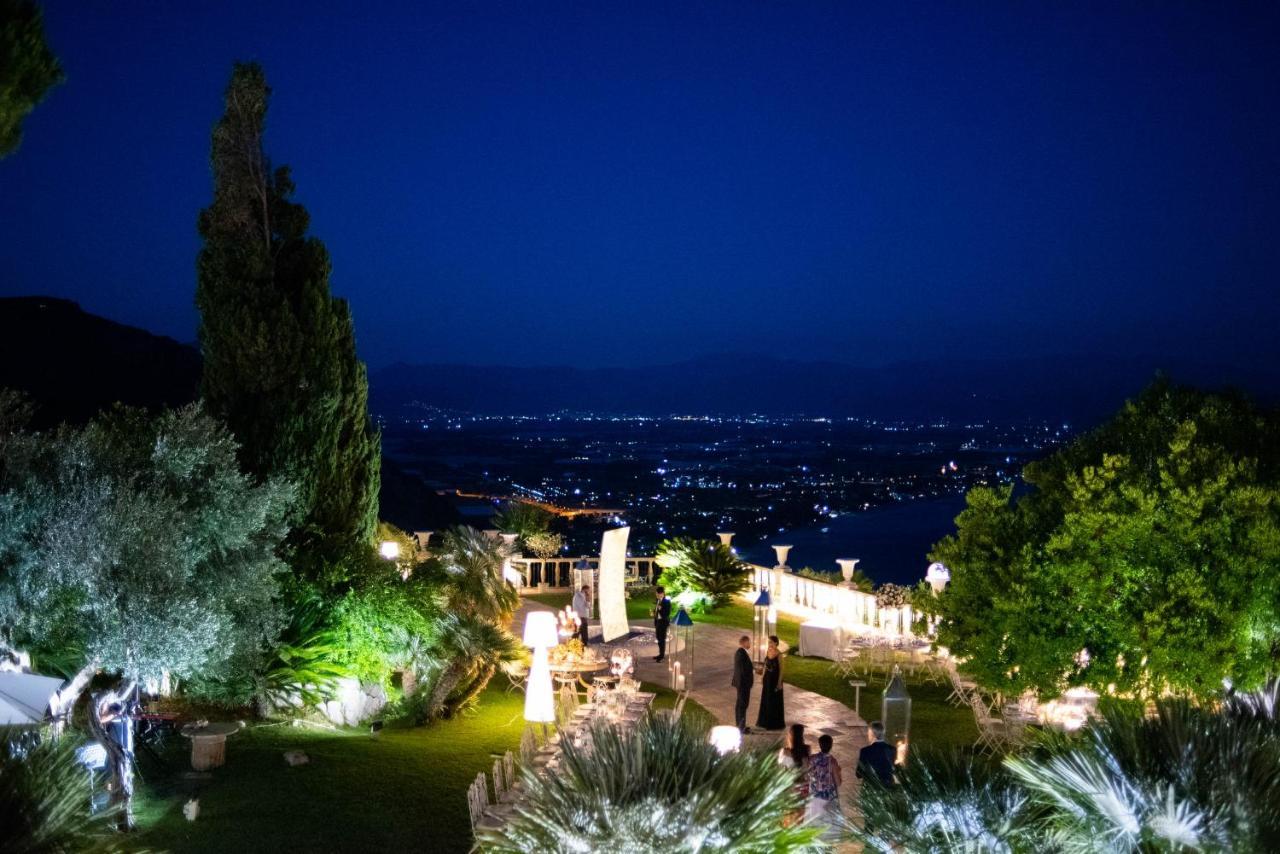 La Librata Boutique Hotel Terracina Exteriör bild
