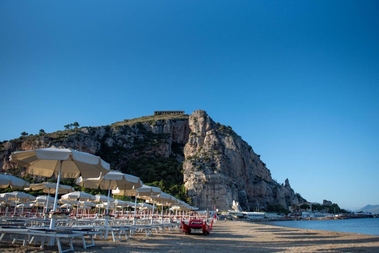 La Librata Boutique Hotel Terracina Exteriör bild